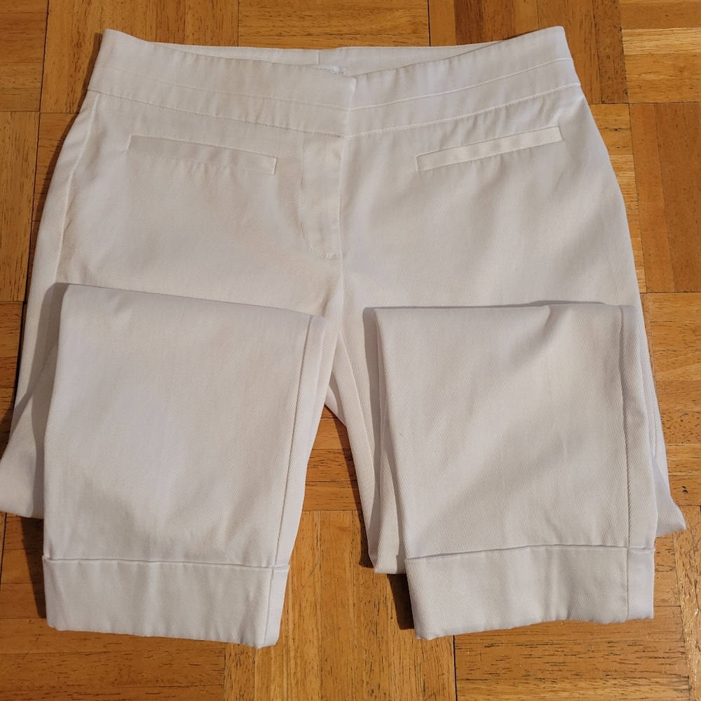 New York & Co White Stretch Cuffed Capris sz0